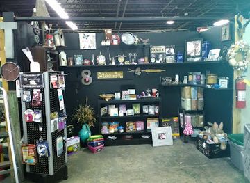 alabama/talladega-national-forest/shop/angel-s-antiques-flea-mall