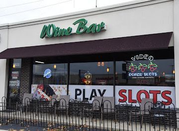 illinois/oak-lawn/shop/avenue-flower-shop-wine-bar