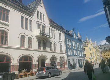 norway/alesund/shop/galleri-artifex