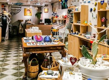 greece/thessaloniki/ladadika/shop/nu-modern-greek