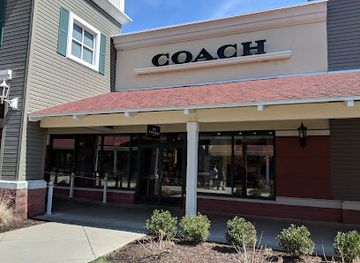 connecticut/hammonasset-beach-state-park/shop/coach-outlet