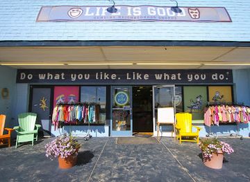 north-carolina/outer-banks/shop/life-is-good