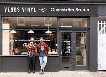 united-kingdom/norwich/shop/venus-vinyl
