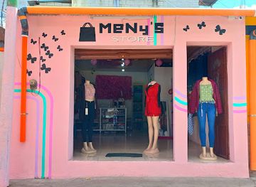 guatemala/chichicastenango/shop/meny-s-store