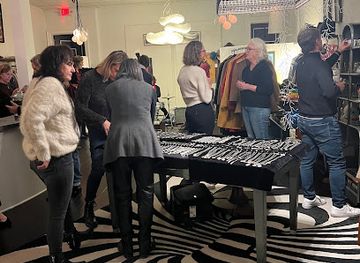 illinois/illinois-beach-state-park/shop/exhibit-boutique