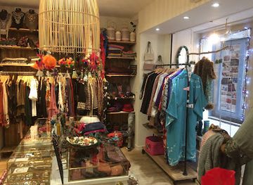 france/nimes/shop/les-voyages-de-victoria