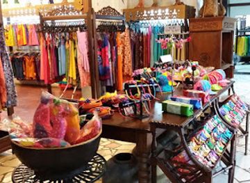 malaysia/langkawi/shop/atma-alam-batik-art-village