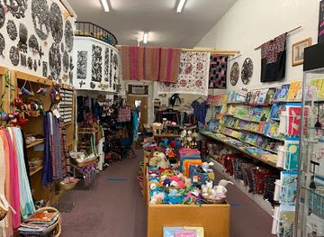 california/palo-alto/shop/united-nations-association-gift-shop