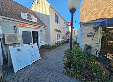 The Shoppes at Village Landing