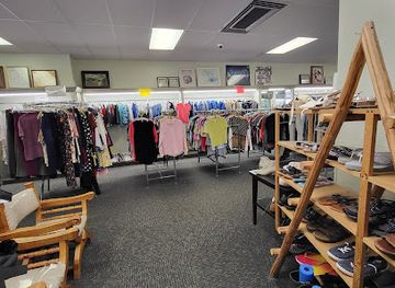 new-mexico/carlsbad/shop/cat-s-meow-thrift-store