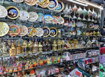 morocco/tangier/medina/shop/bazar-tanger