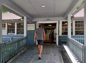 virginia/blue-ridge-parkway/shop/mabry-mill-restaurant-gift-shop