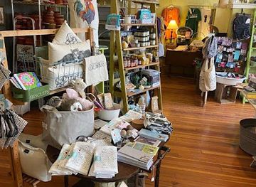 vermont/washington-county/shop/vermont-honeylights