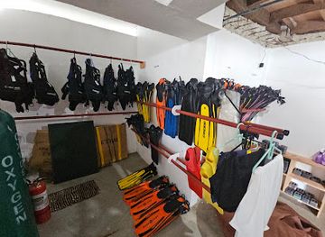 philippines/malapascua-island/shop/malapascua-mbi-dive-center