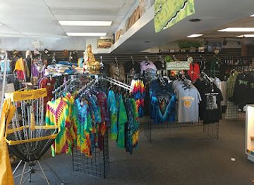 delaware/newark/shop/frolic-on-main-street