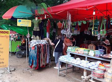 myanmar-burma/bagan/shop/blessing-souvenir-shop-wet-gyi-inn