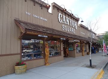 montana/yellowstone-national-park/shop/the-cradleboard