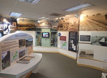 wyoming/buffalo-bill-state-park/shop/buffalo-bill-dam-visitor-center