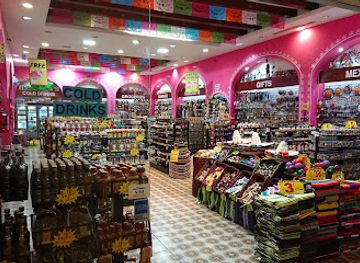 mexico/sierra-madre-occidental/shop/plaza-puerto-paraiso