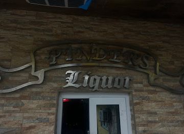 the-bahamas/berry-islands/shop/pinders-liquor