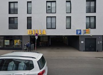 austria/vienna/liesing/shop/tinky-watch