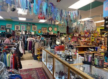 new-mexico/los-alamos/shop/boomerang-consignment-and-resale-and-gaia-gifts
