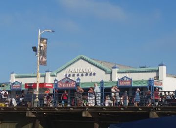 california/santa-monica/downtown-santa-monica/shop/santa-monica-pier-rock-shop