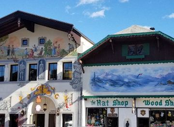 washington/leavenworth/shop/wood-shop-hat-shop