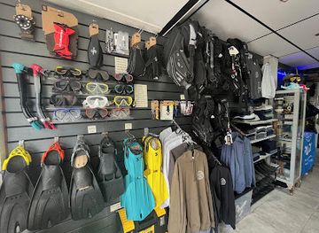 gibraltar/little-bay/shop/dive-charters