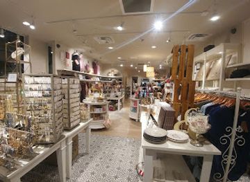 texas/the-woodlands/shop/francesca-s