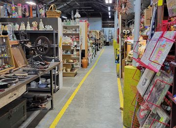 ohio/zanesville/shop/rt-40-antiques-fleamarket