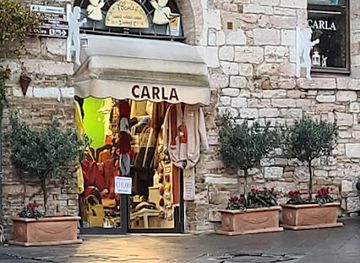 italy/assisi/shop/carla-assisi