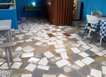 cabo-verde/praia-baixo/shop/loja-fenicia