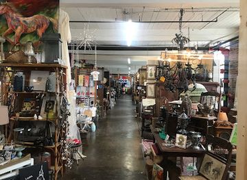 mississippi/northeast-mississippi/shop/relics-antique-marketplace