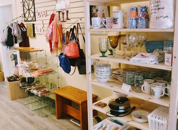 kentucky/covington/shop/thrifting-on-eastern