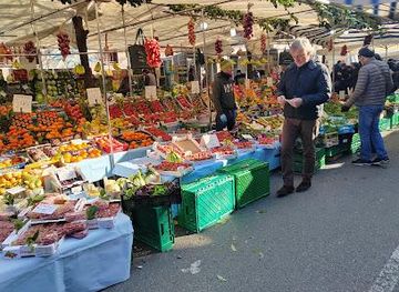 italy/brianza/shop/mercato-sabato-via-fauche-banco-di-luca-marika