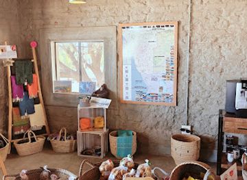 namibia/namib-desert/shop/rooi-dak-padstal