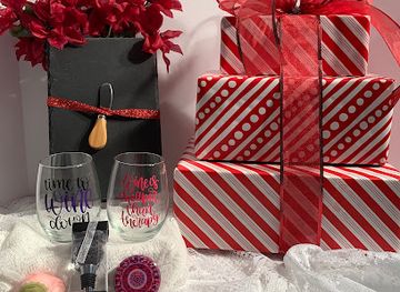 arkansas/petit-jean-state-park/shop/honeybee-gifts-more