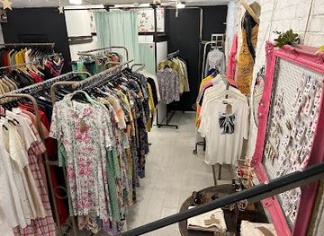 hungary/budapest/shop/ever-after-budapest-vintage-design-shop