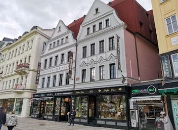 czechia/karlovy-vary/shop/shopping-center