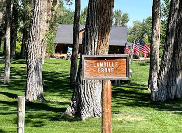 nevada/lamoille-canyon/shop/lamoille-grove