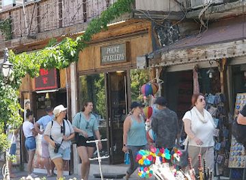 turkiye/goreme/shop/point-jewellery