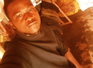 uganda/kibale-national-park/shop/ada-and-bryan-classic-boutique