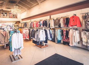 ireland/county-longford/shop/aine-s-boutique