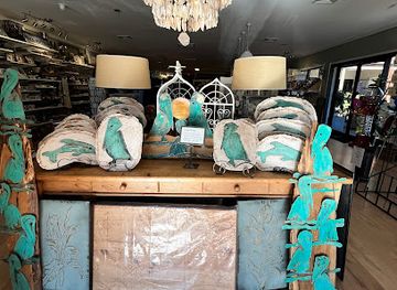 south-carolina/hilton-head-island/shop/the-pelican-s-pouch