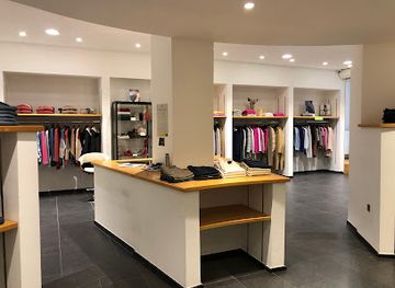 belgium/louvain-la-neuve/shop/harvard-s-boutique