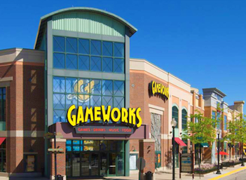 illinois/schaumburg/shop/streets-of-woodfield