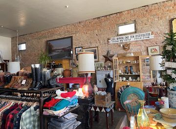 utah/book-cliffs/shop/bug-bird-mercantile