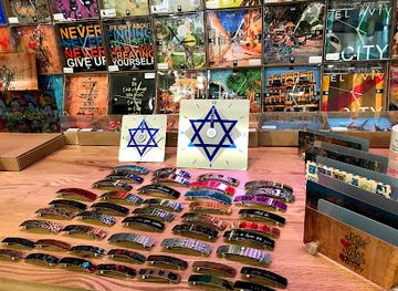 israel/tel-aviv-district/shop/ofek-wertman-israeli-gifts-and-jewish-gifts