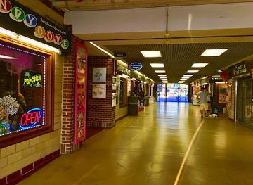 wisconsin/lake-geneva/shop/riviera-beach-shop